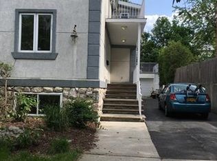 64 Bay St, Bronx, NY 10464