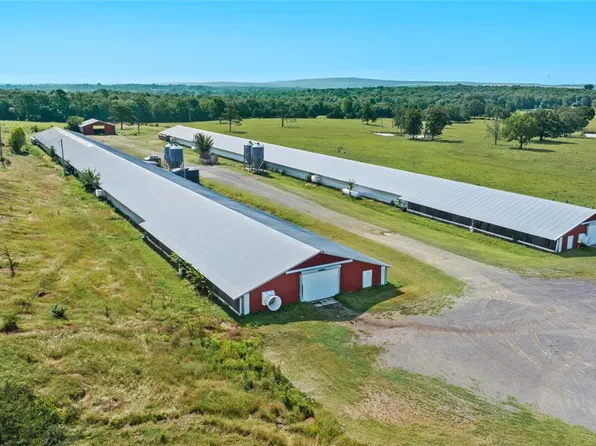 37764 Petetree Rd, Wister, OK 74966