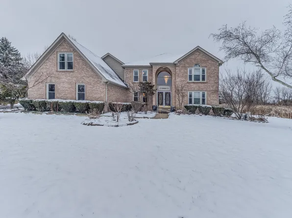 6868 Ellis Dr, Lake Zurich, IL 60047