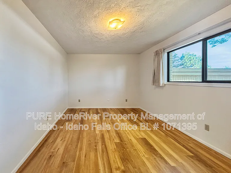 1830 Balboa Dr #K — Photo 10