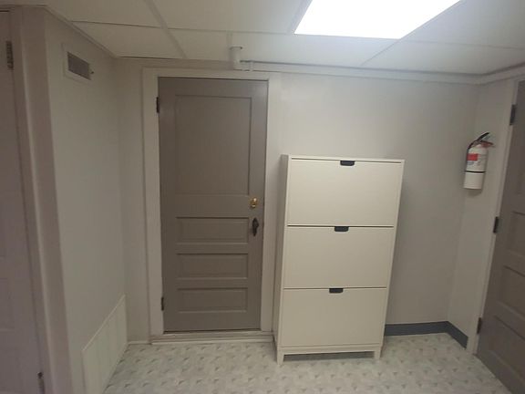5th image of 420 Ash Ave #2