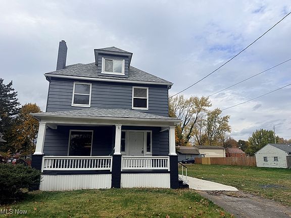 2nd image of 192 Hollywood Ave