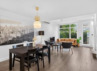 561 W 29th Ave, Vancouver, BC V5Z 0G5