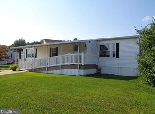 1002 Elm St, New Providence, PA 17560