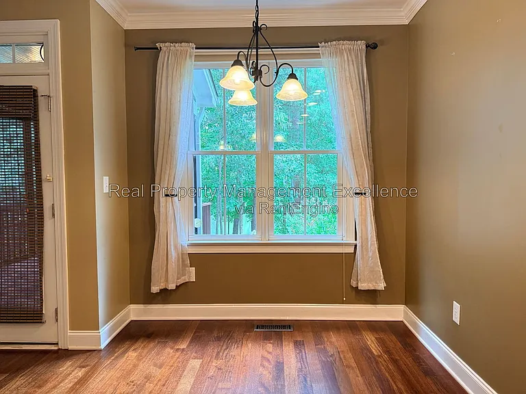 616 Lake Artesia Ln — Photo 19
