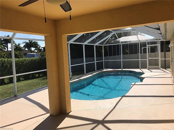 3rd image of 2853 SW 25th Pl