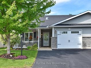 12 New York Ave, Wasaga Beach, ON L9Z3A8
