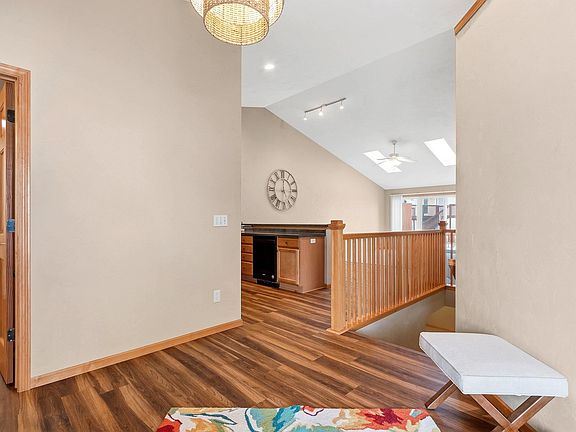 4th image of 818 Rundquist Way