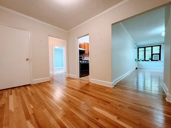 65 Strathmore Rd APT 49, Brighton, MA 02135