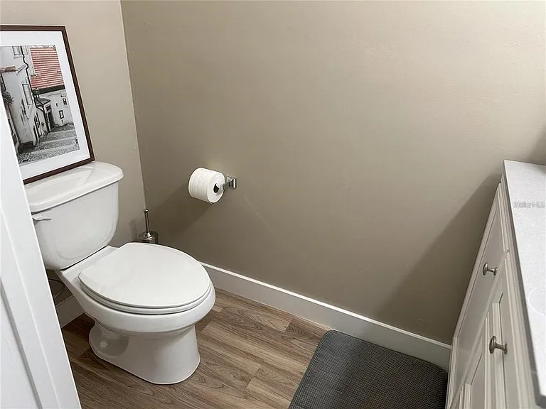 887 NW 21st Ave #887 — Photo 15