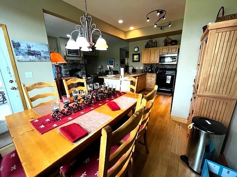 174 Robin Dr — Photo 5
