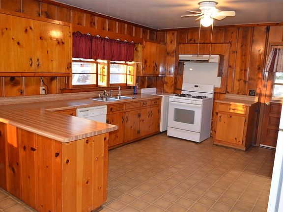 4th image of 803 Camellia Dr