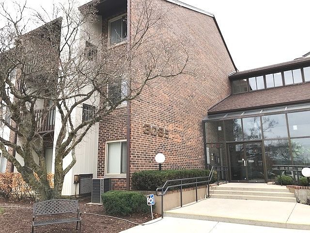 1st image of 3085 Pheasant Creek Dr APT 103