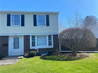 892 Hidden Valley Rd, Rochester, NY 14624
