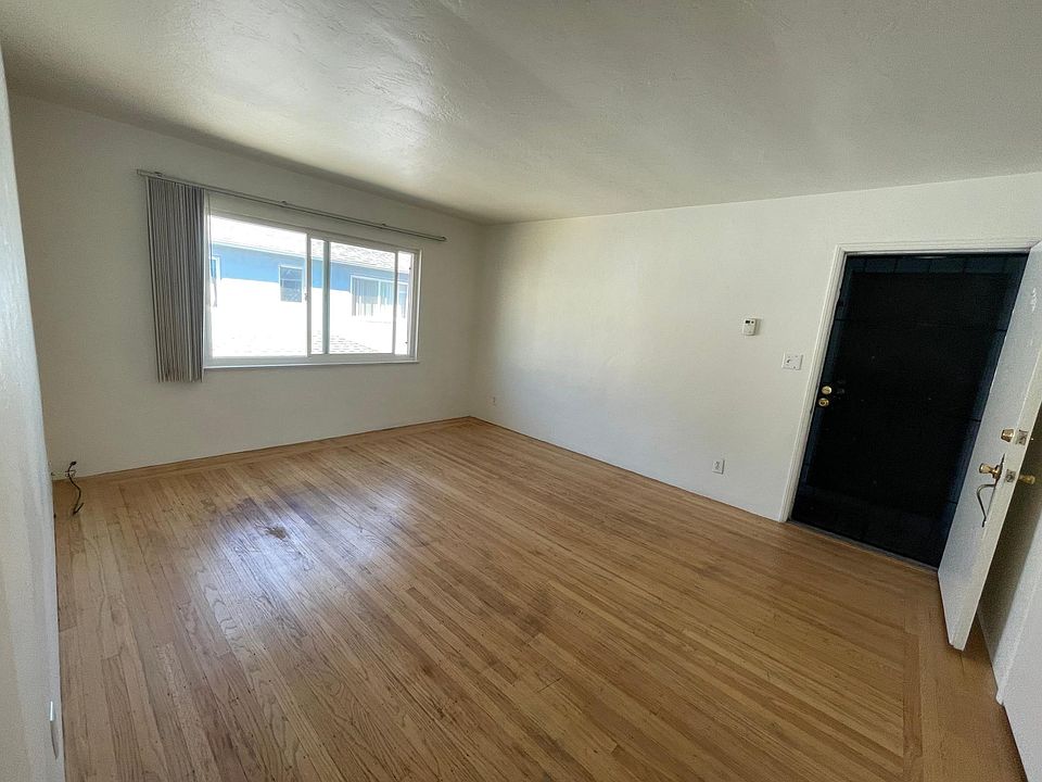 1st image of 6925 Macarthur Blvd #6925