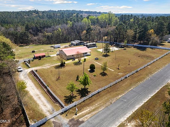 2nd image of 120 Farley Rd