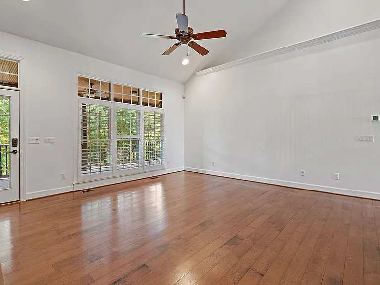 298 Gillette Dr — Photo 27