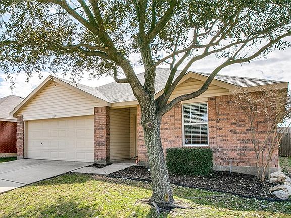 3rd image of 1105 Eagle Claw Dr