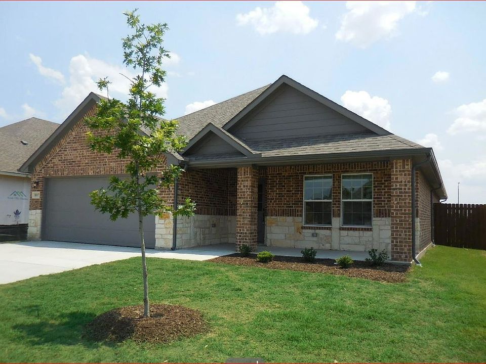 1st image of 807 Tippit Ln