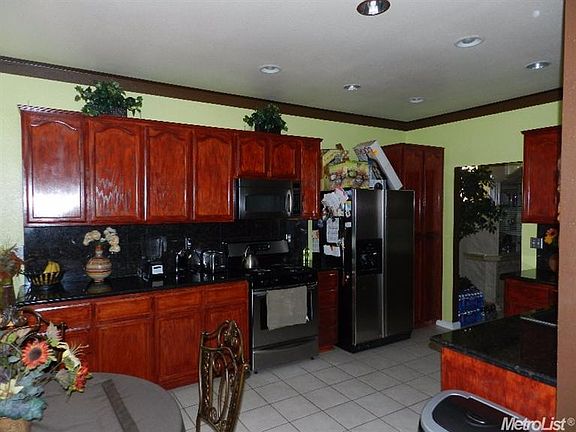 5th image of 3696 Waynesboro Dr