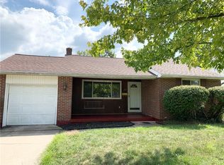 282 Park End Dr, Dayton, OH 45415