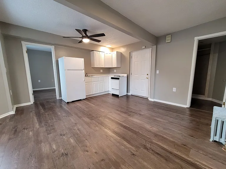 1619 Hubbard Ave — Photo 3