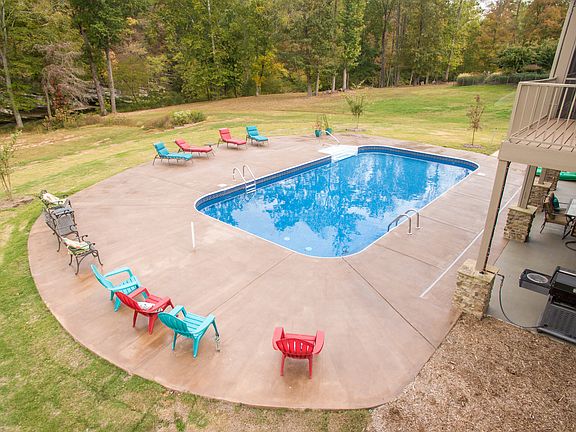 4th image of 398 Sandstone Creek Dr