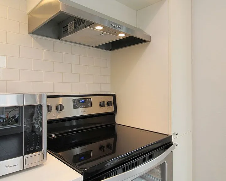 1480 N Jarrett St #303 — Photo 10
