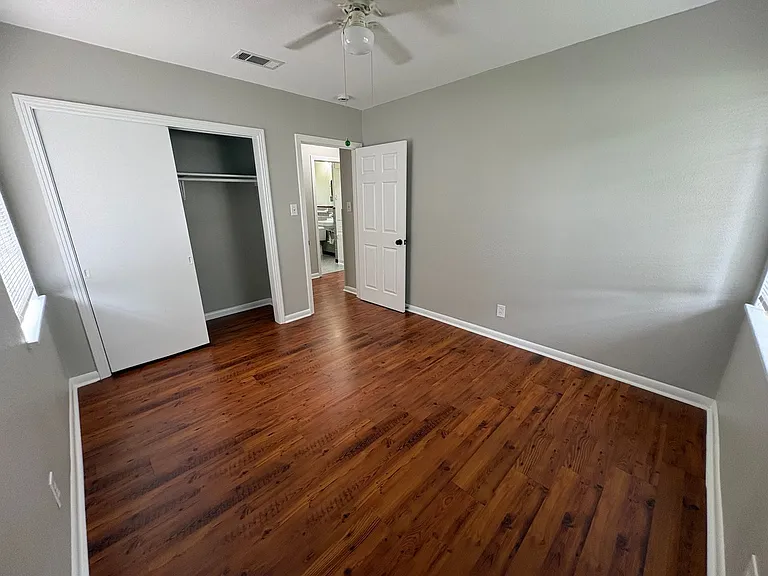 1307 Corona Dr — Photo 20