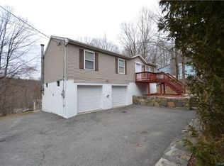 24 Beechmont Rd, Carmel, NY 10512