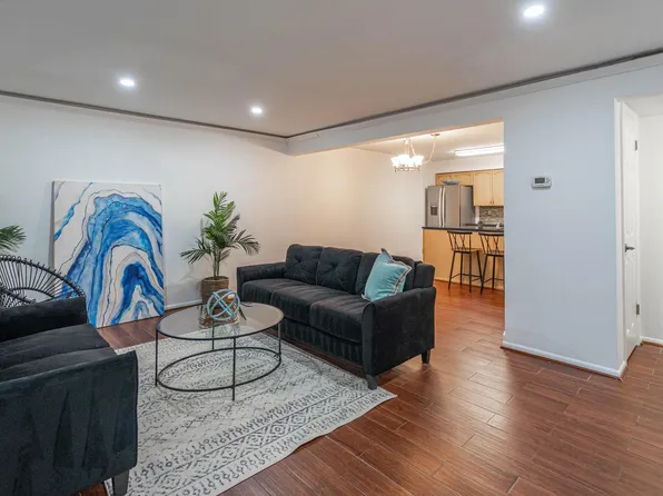 9 Heritage Ct, Annapolis, MD 21401