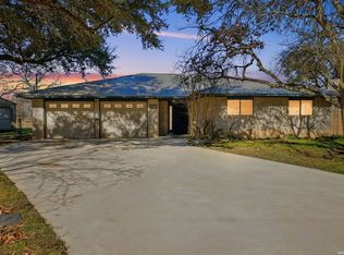 10 Broken Ski Cir, New Braunfels, TX 78130