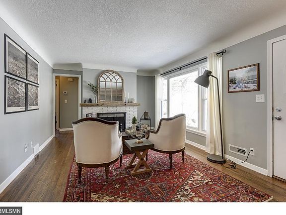4th image of 1709 W 72nd St