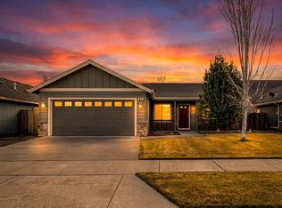 210 NW 27th Ct, Redmond, OR 97756