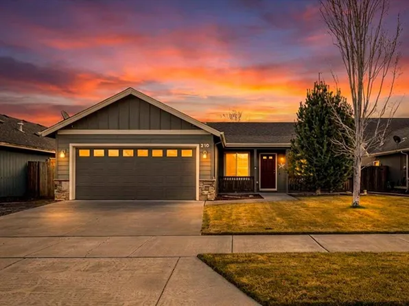 210 NW 27th Ct, Redmond, OR 97756
