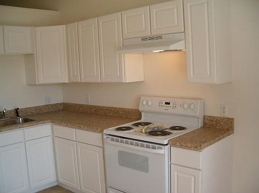 2nd image of 4937 Salvatori Road