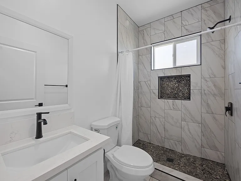 1506 W 206th St — Photo 13
