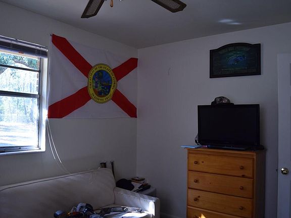 4th image of 2205 Melanie Dr
