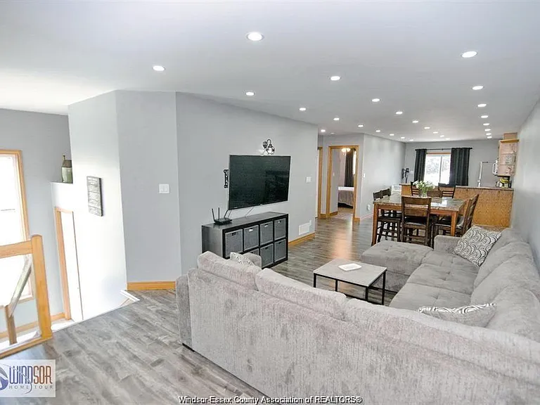 1526 Highnoon Dr — Photo 6