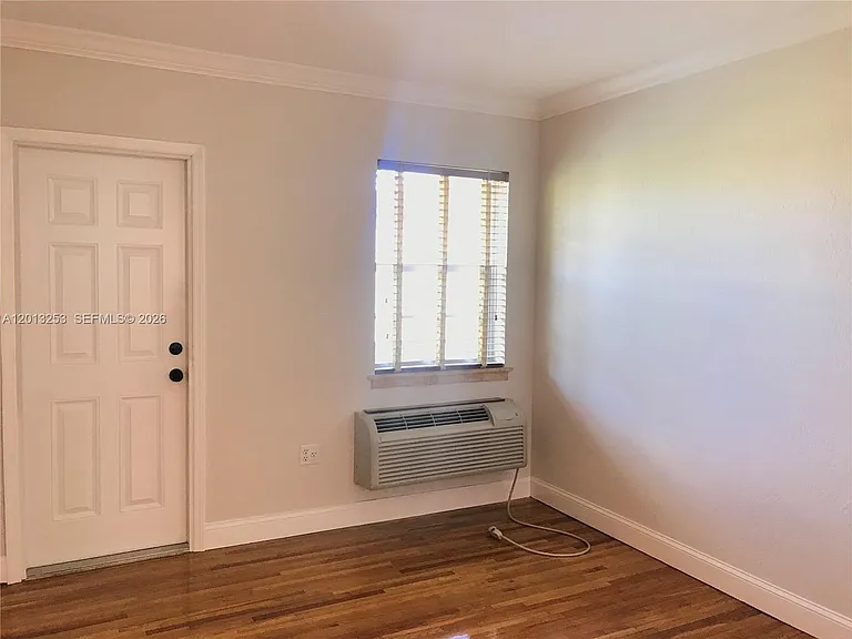 35 Antilla Ave #2 — Photo 8