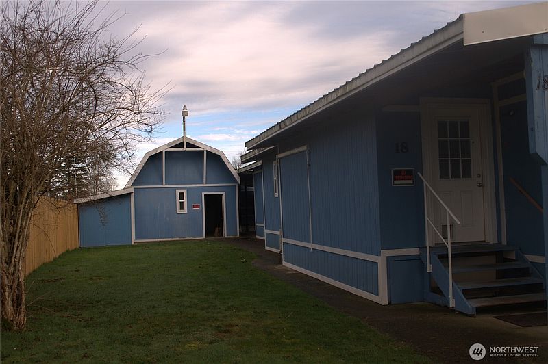 4th image of 7136 Portal Way