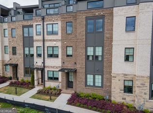 16 Newnan Views Cir, Newnan, GA 30263