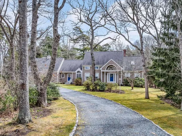 211 Scraggy Neck Road, Cataumet, MA 02534