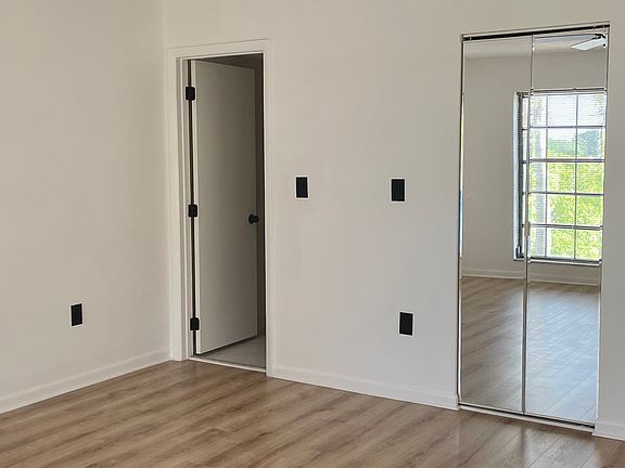 3rd image of 5550 NW 44th St APT 407B