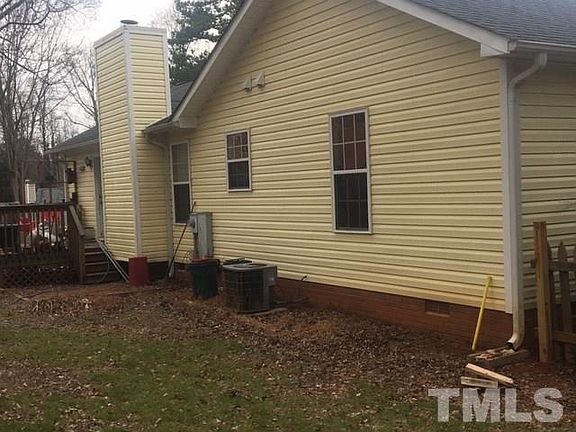 3rd image of 103 Edinborough Dr