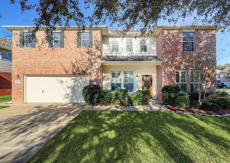 1st image of 3019 Park Springs Ln