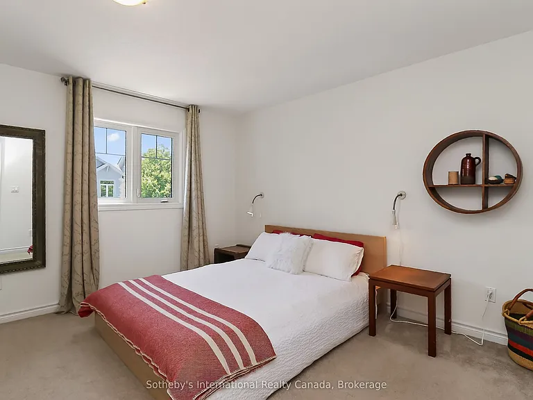 49 Silver Glen Blvd — Photo 17
