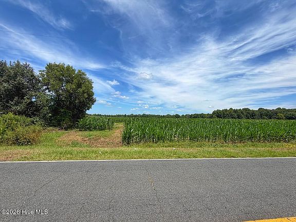 3rd image of 04 Titan Roberts Road