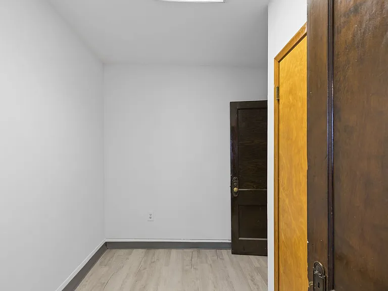 2 N Huron St — Photo 13