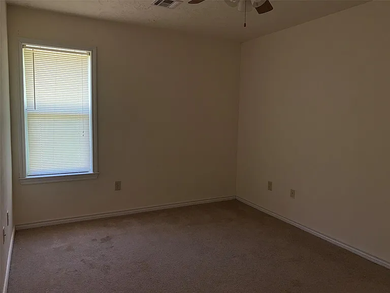 3902 Aspen St — Photo 16